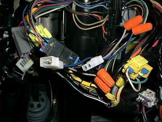 signal connectors in place